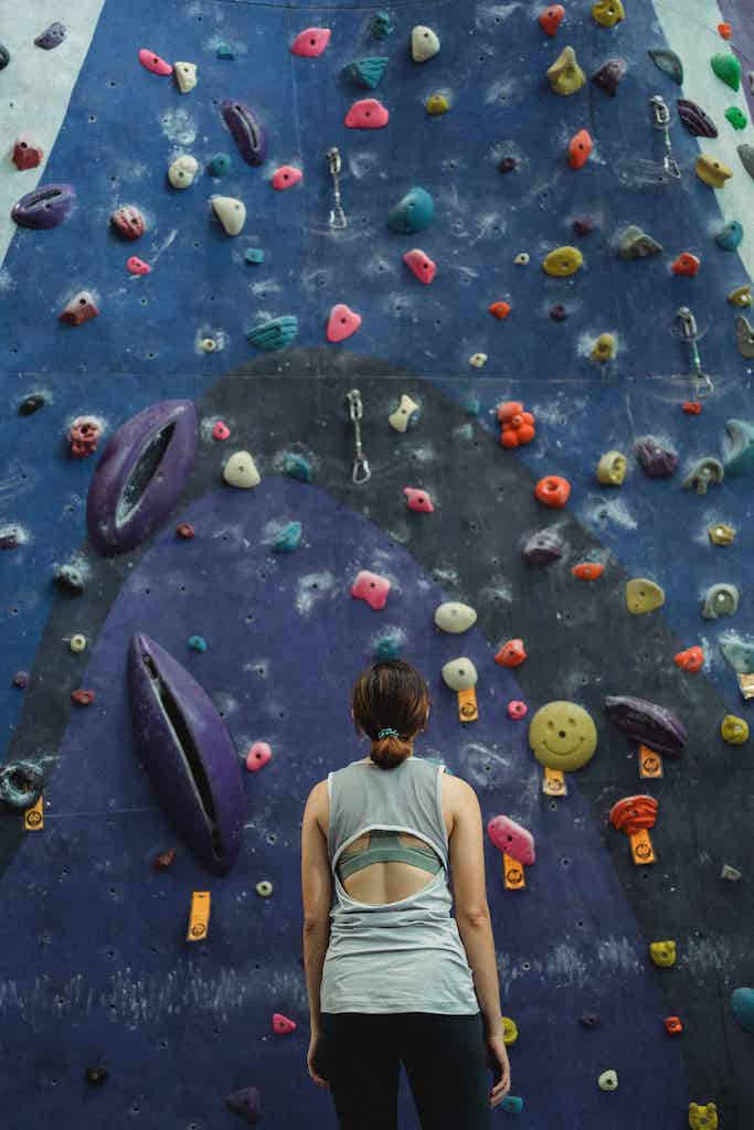 7 Pinch Grip Strength Training Techniques for Rock Climbers: Improve Your Performance on the Wall